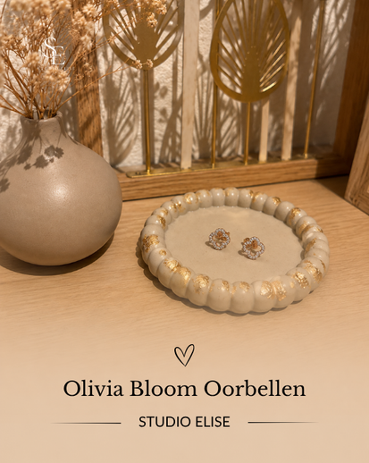 [SEA26SU-0005] Olivia Bloom Oorbellen